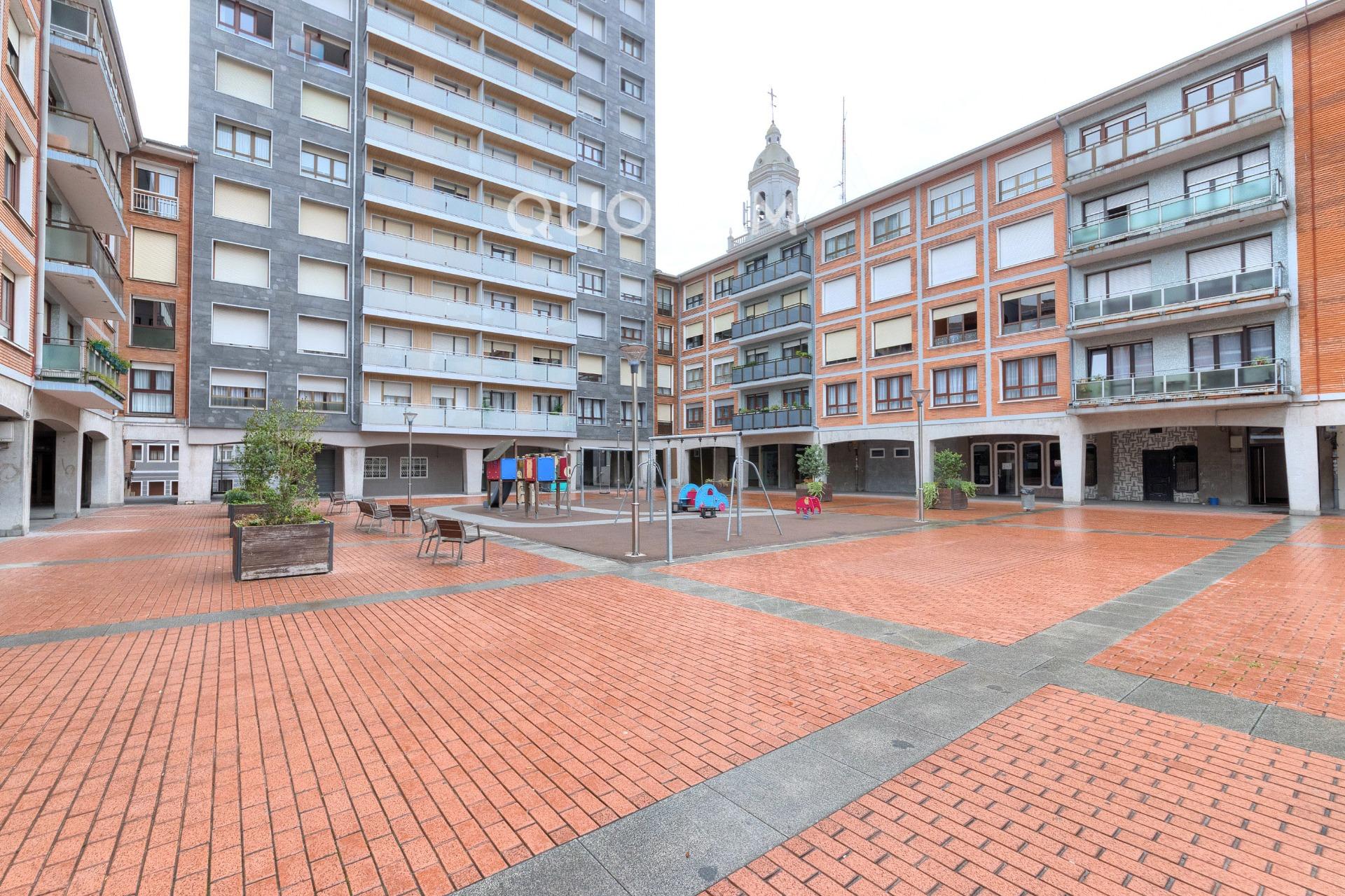 Piso De 2 Dormitorios En Pleno Centro Para Decorar a Tu Gusto