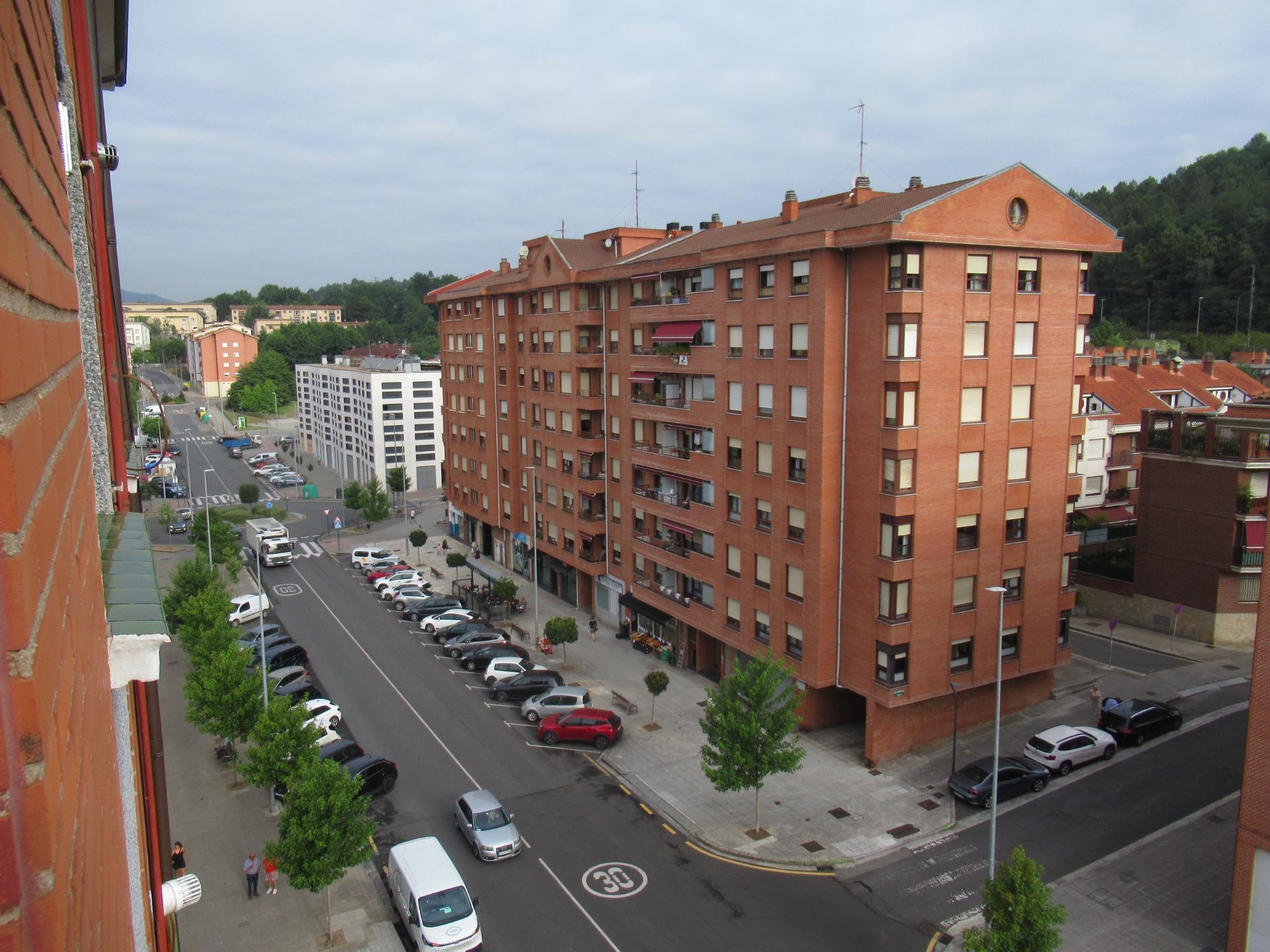 Piso Céntrico Con Ascensor De 3 Habitaciones