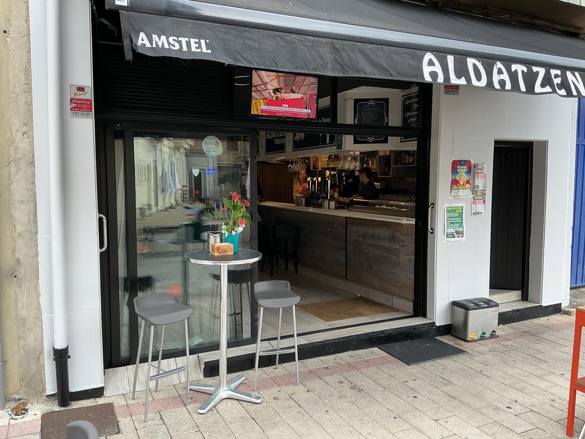 Local Comercial Listo Para Iniciar Actividad Como Bar En Plaza Baratzeko