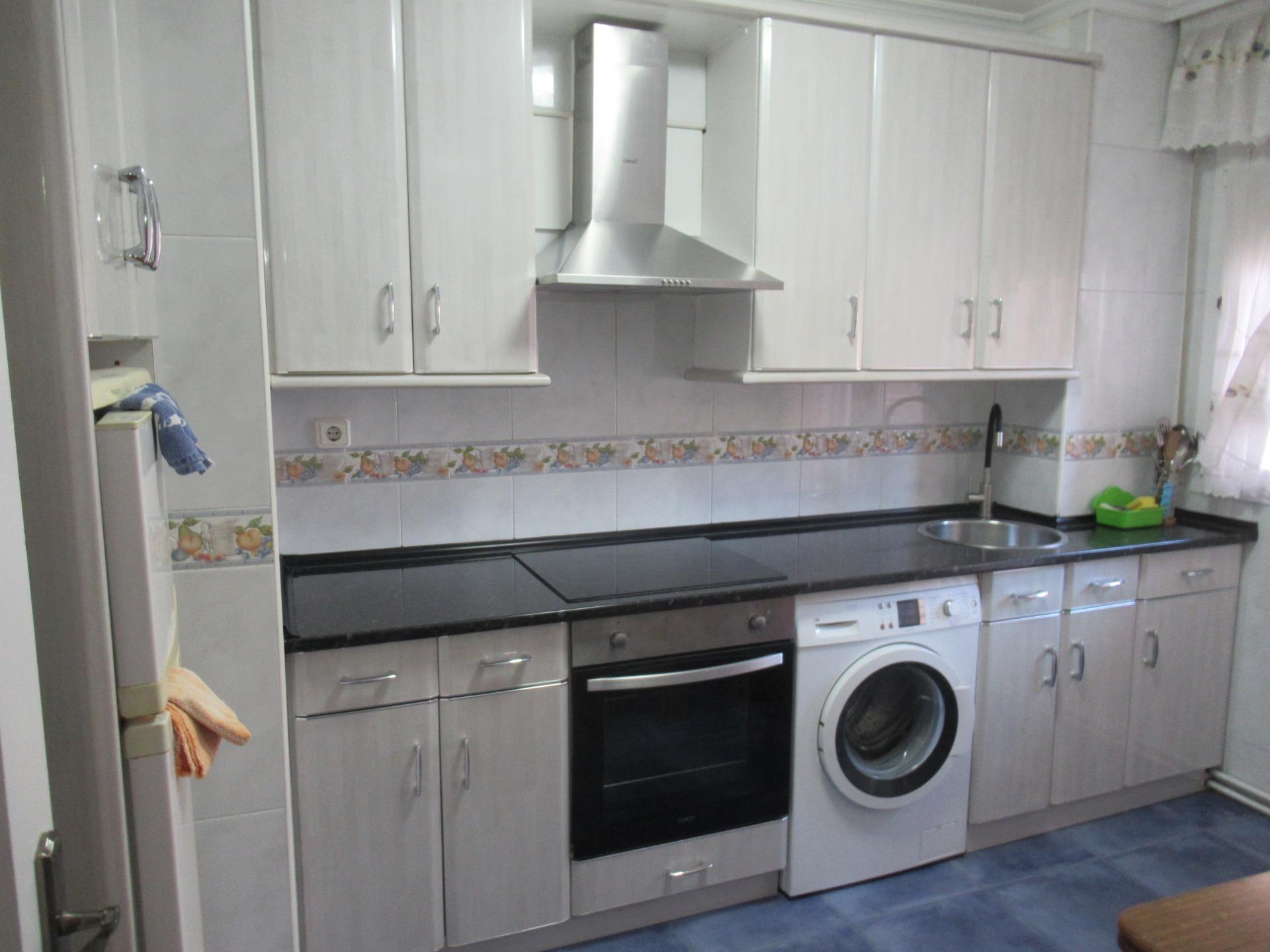 Piso Céntrico Con Ascensor Cota 0 De 3 Habitaciones